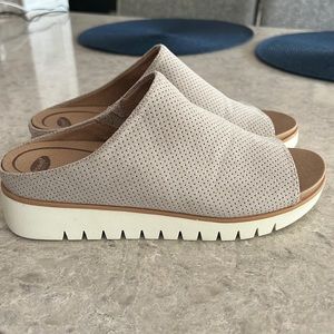 Dr Scholls Go For It slides